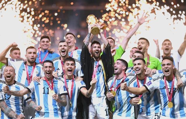 世界杯32支球队参加比赛,最后有一支球队夺得冠军 世界杯32支球队参加比赛,最后有一支球队夺得冠军